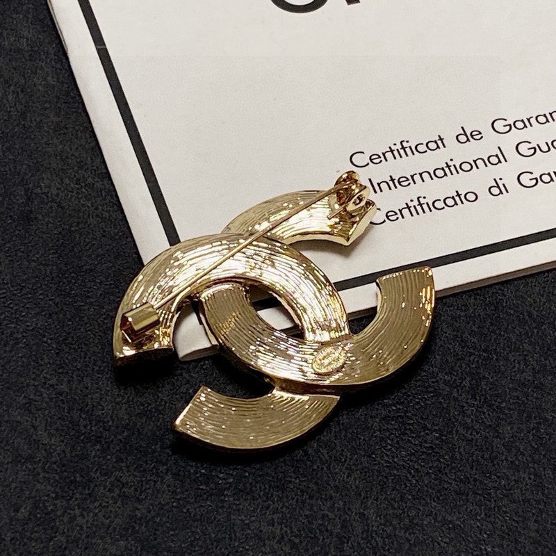 Chanel Diamond Gold 18K Gold Brooch