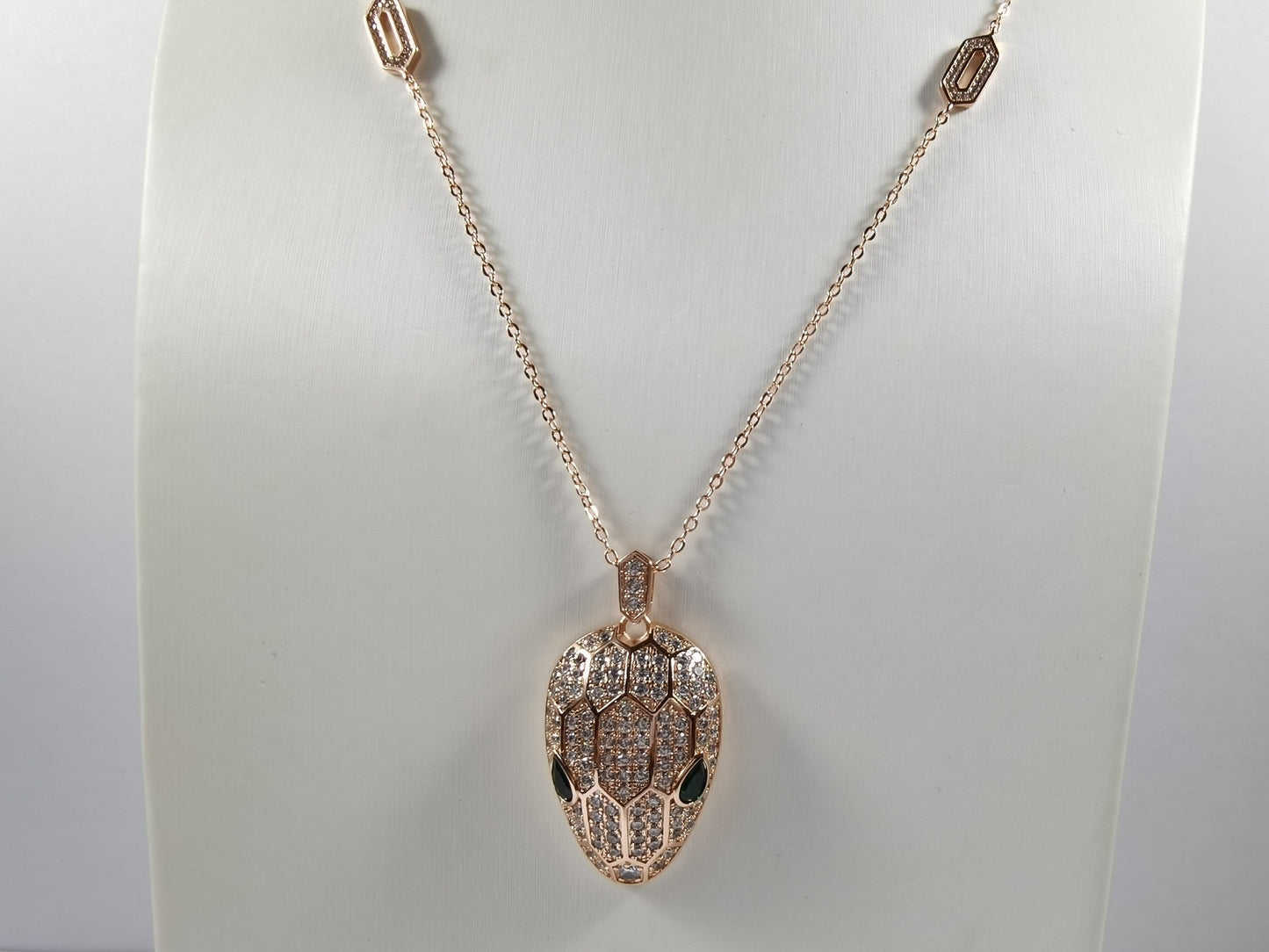 Bvlgari Serpenti Emerald 18K Gold Necklace