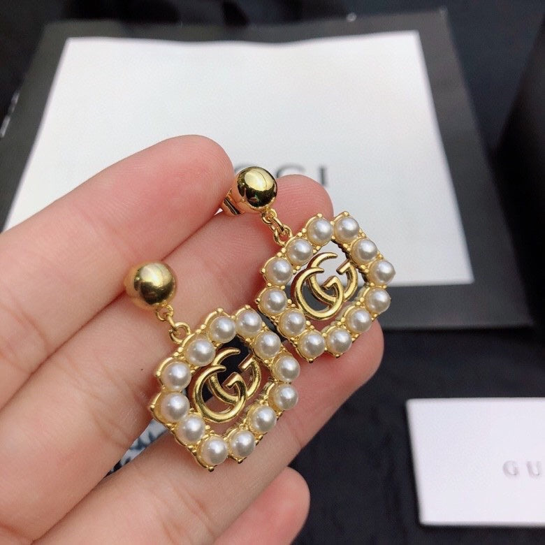 Gucci Double Square Pearls 18K Gold Earrings