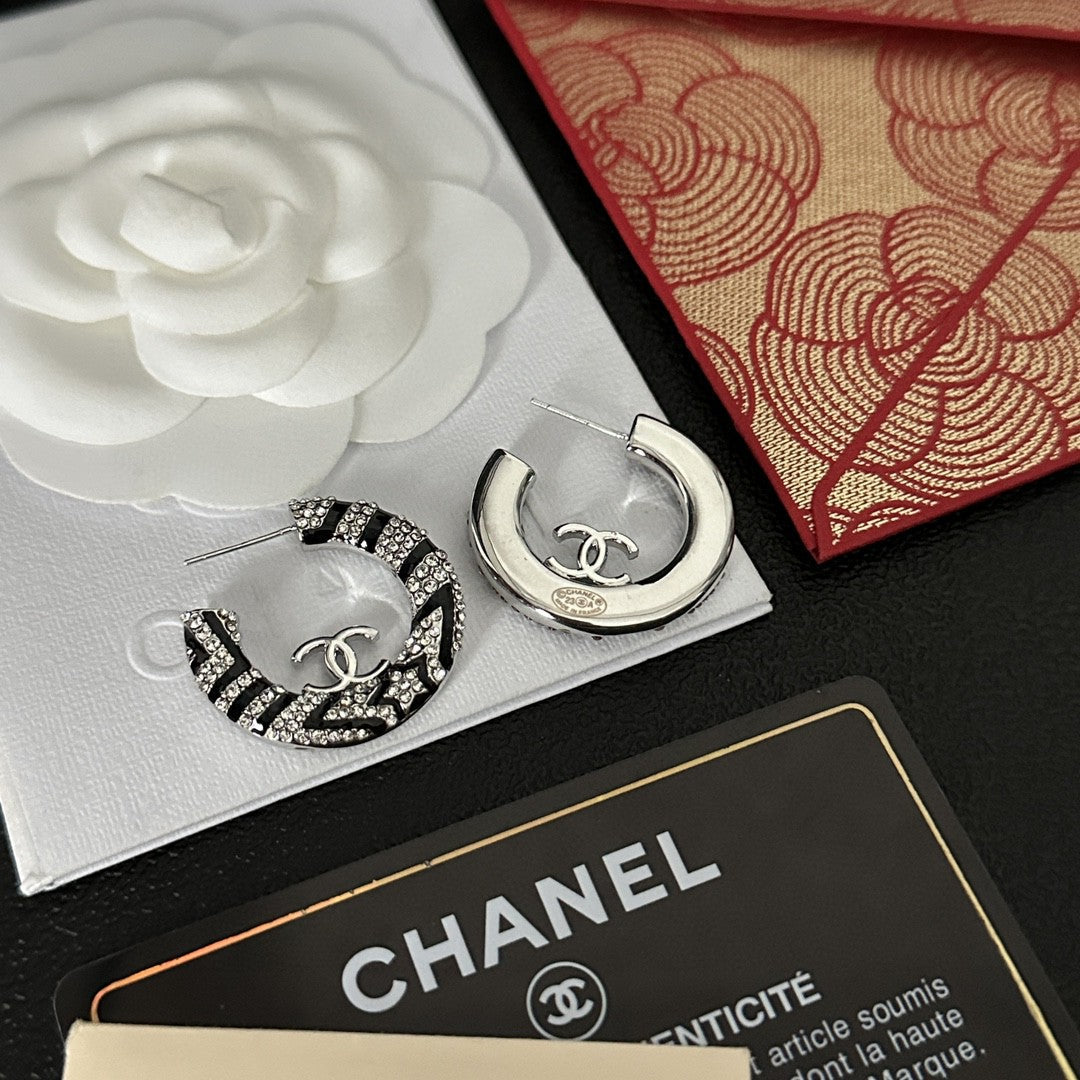 Chanel Black Diamonds 18K Gold Earrings