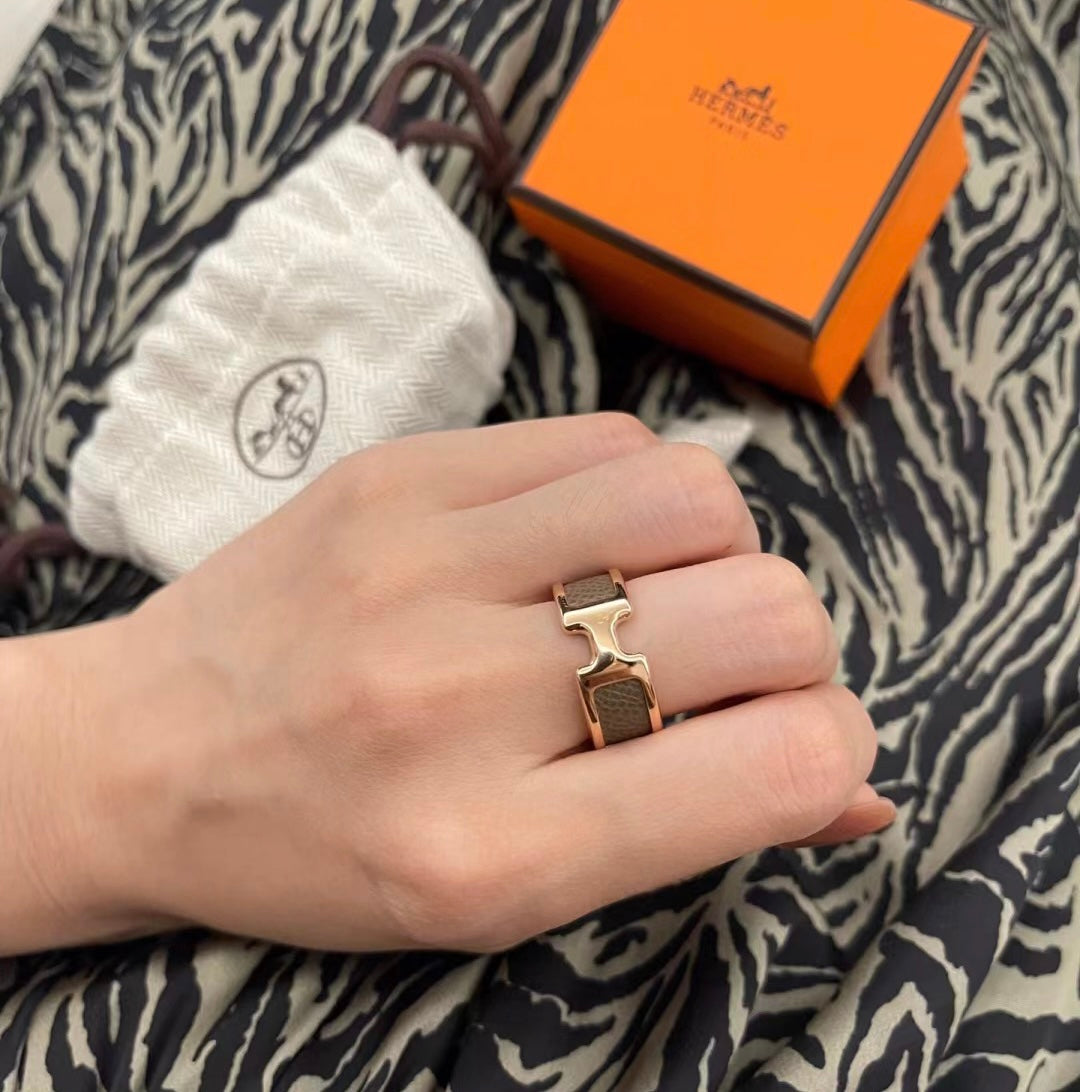 Hermes Olympe 18K Gold Ring