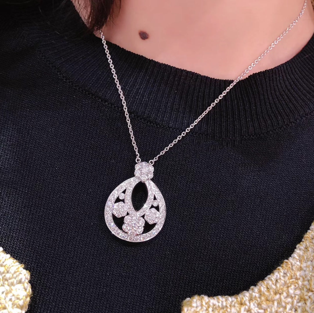 Snowflake 18K Gold Necklace