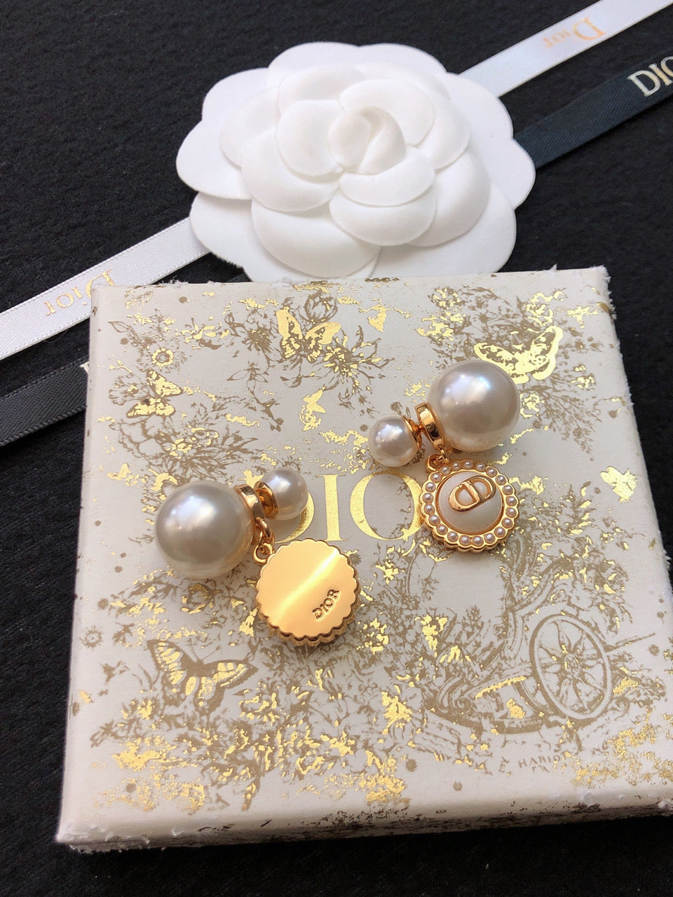 Dior Pearls 18K Gold Earrings
