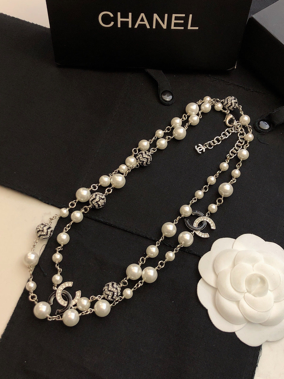 Chanel Star Pearls Long 18K Gold Necklace