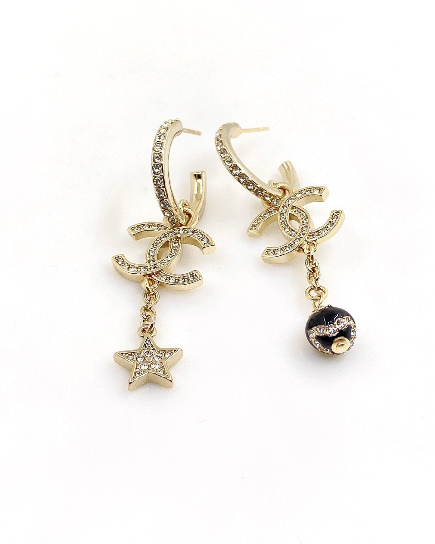 Chanel Star Pearls Pendant 18K Gold Earrings