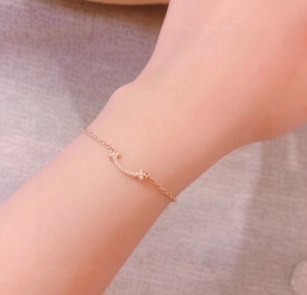 Tiffany Smile Diamond 18K Gold Bracelet