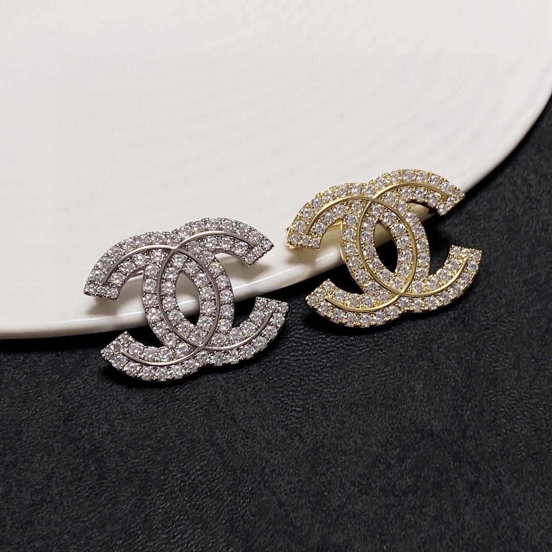Chanel Diamonds Set Brooches 18K Gold Brooch