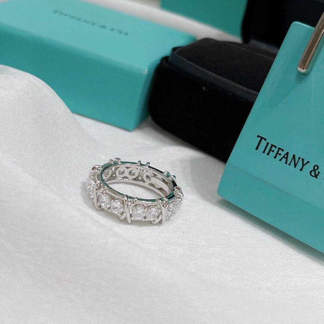 Tiffany Schlumberger Eighteen Stone 18K Gold Ring