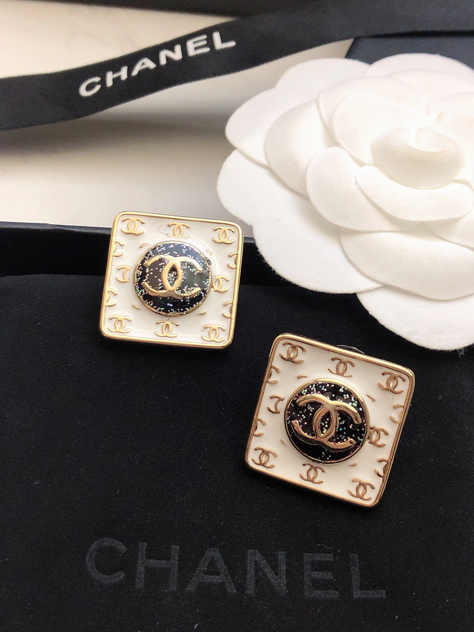 Chanel Vintage 18K Gold Earrings