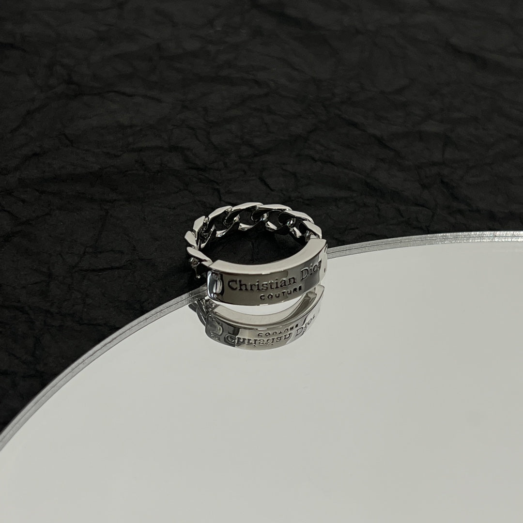 Dior Couture Chain Link 18K Gold Ring
