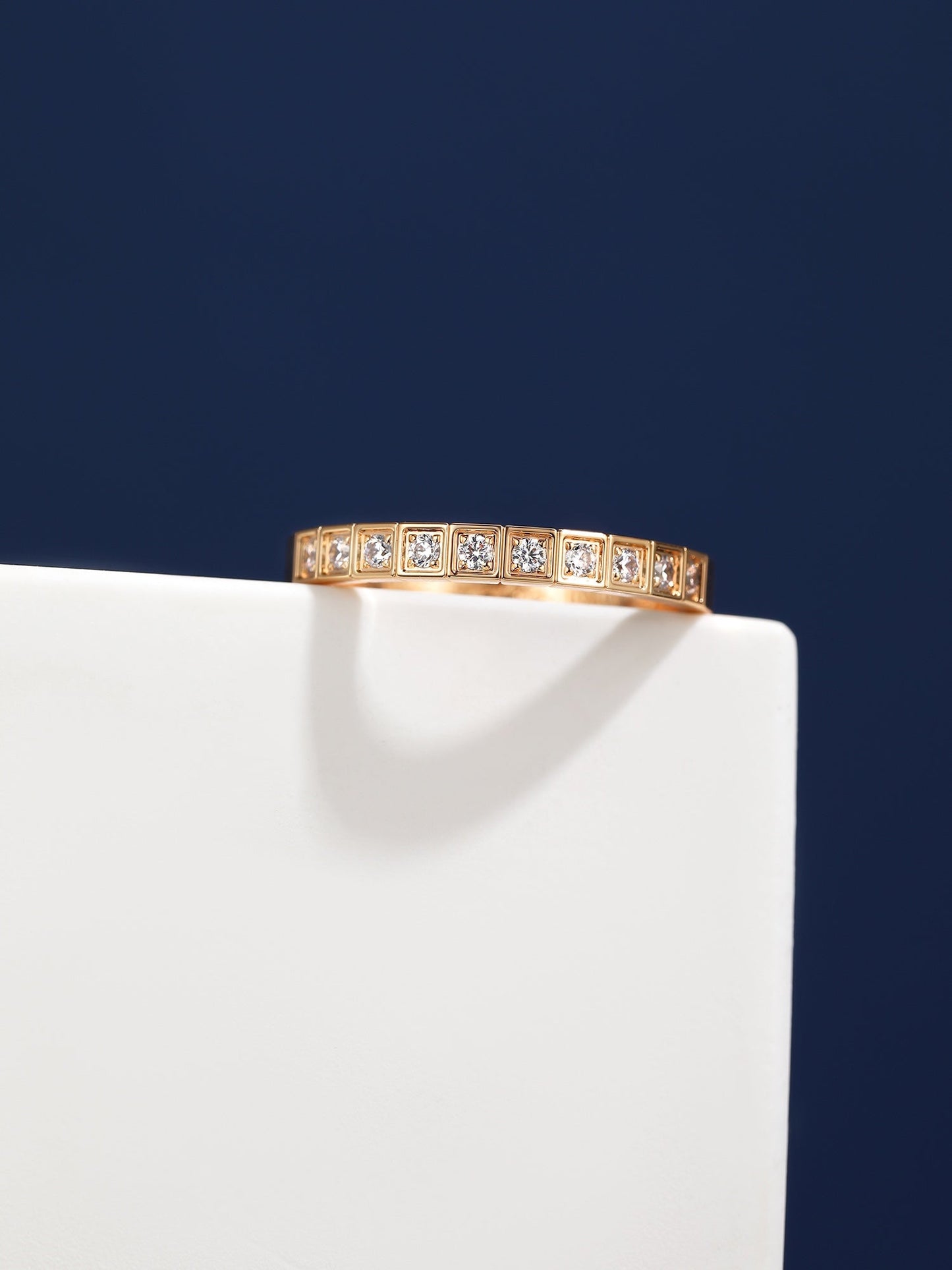 Ice Cube Diamonds 18K Gold Ring