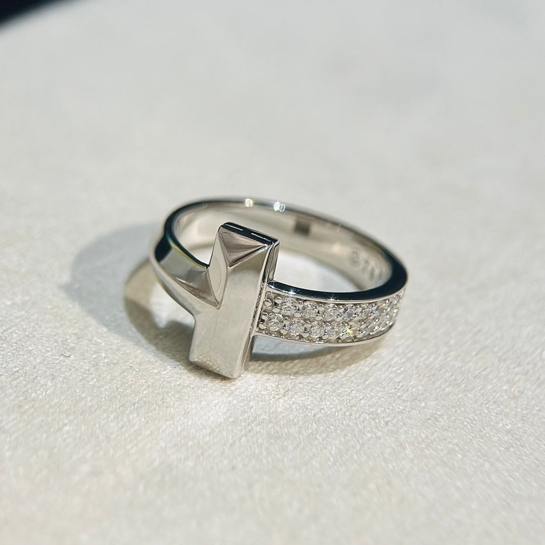 Tiffany Narrow Pave 18K Gold Ring