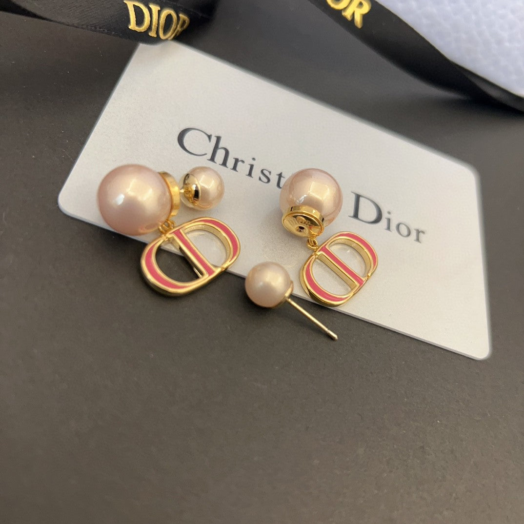 Dior 30 Montaigne Rani Pink Pearls 18K Gold Earrings