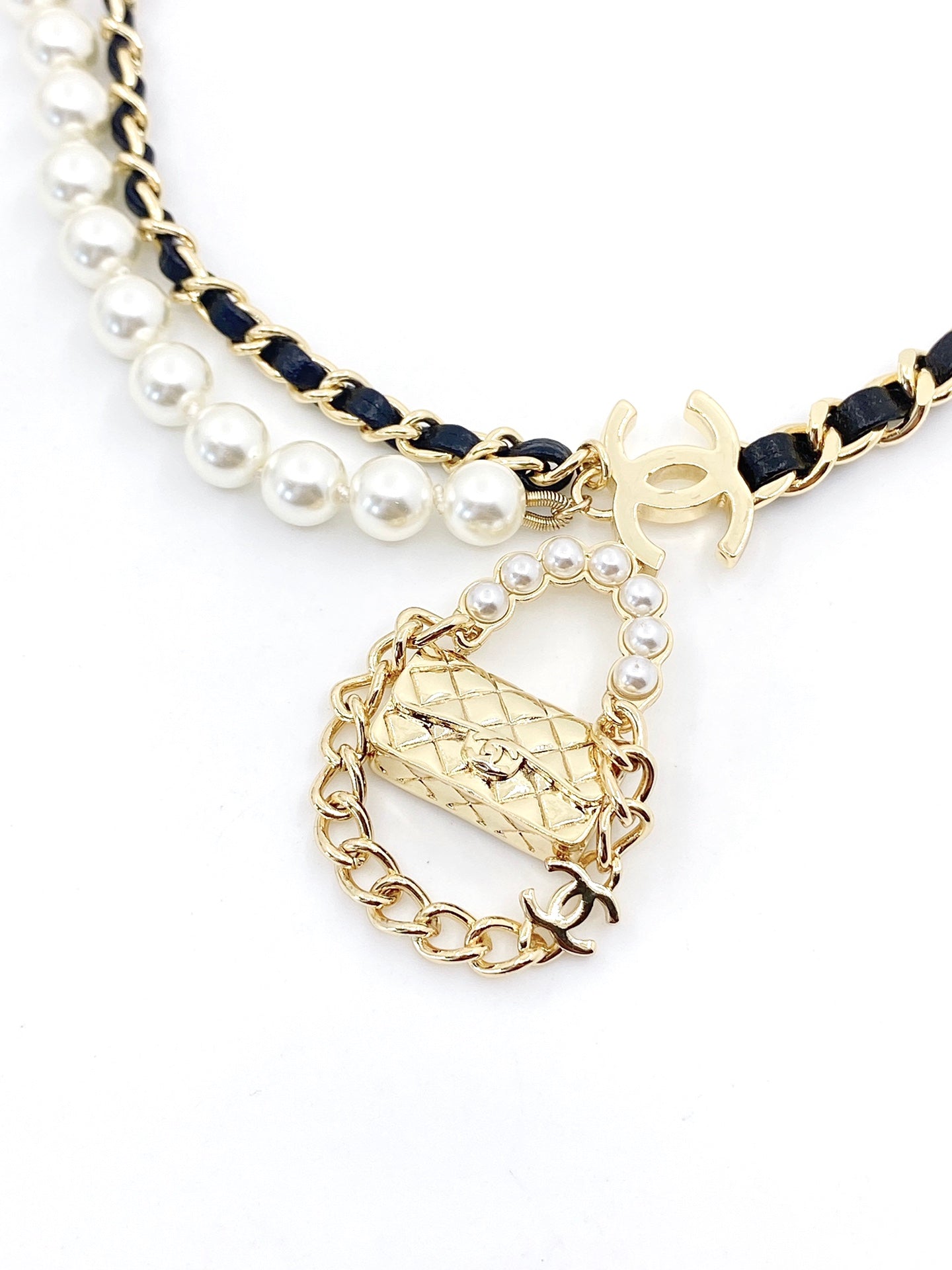 Chanel Pearl Bag Pendant 18K Gold Necklace