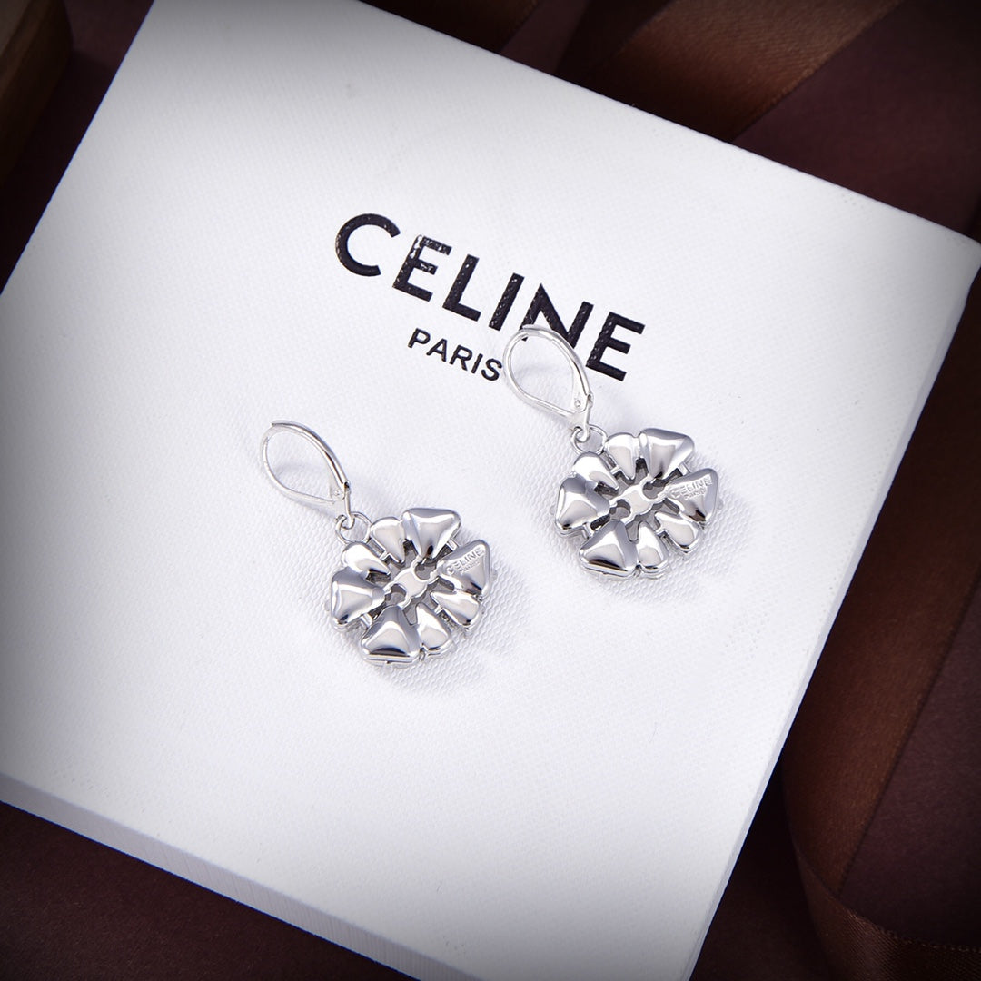 Celine Daisy 18K Gold Earrings