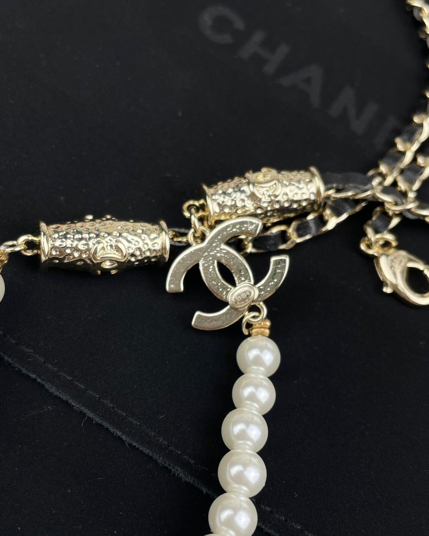 Chanel Crystals Choker 18K Gold Necklace