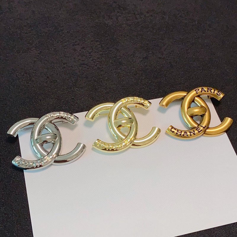 Chanel Paris Gold 18K Gold Brooch