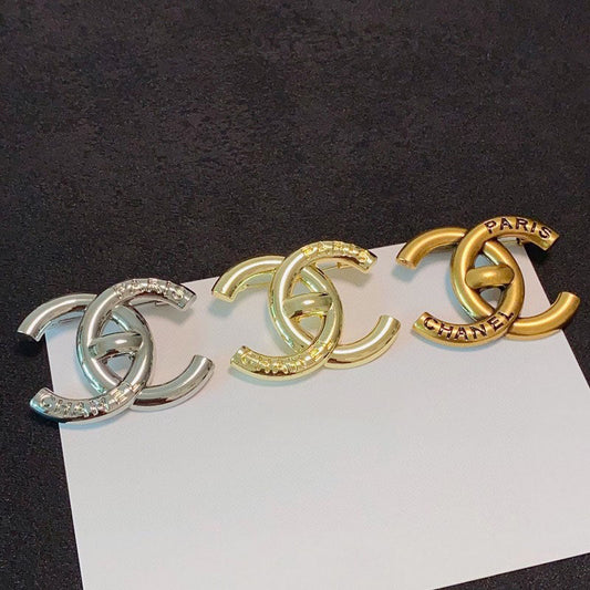 Chanel Paris Gold 18K Gold Brooch