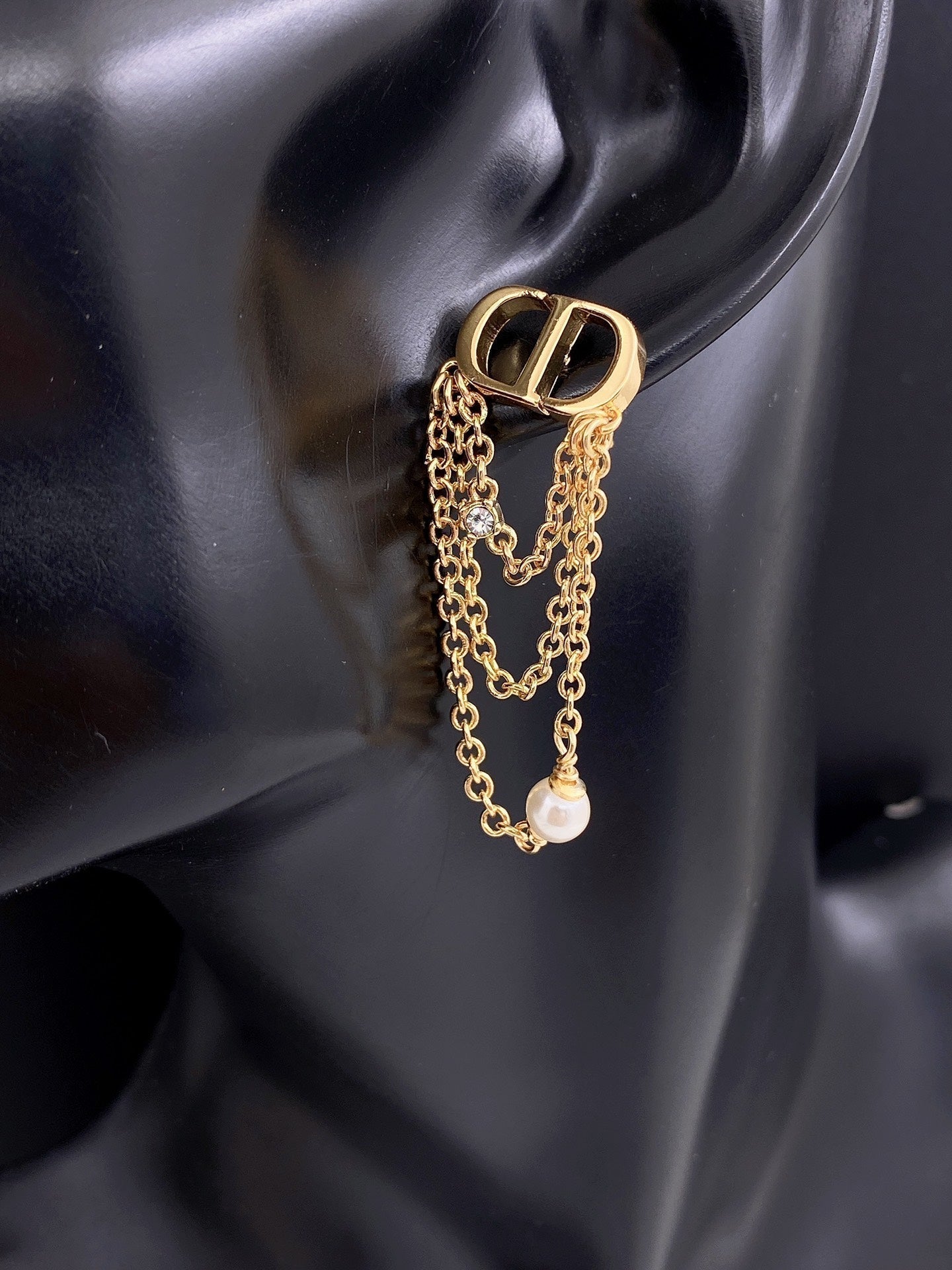 Dior Pearl Chain 18K Gold Earrings