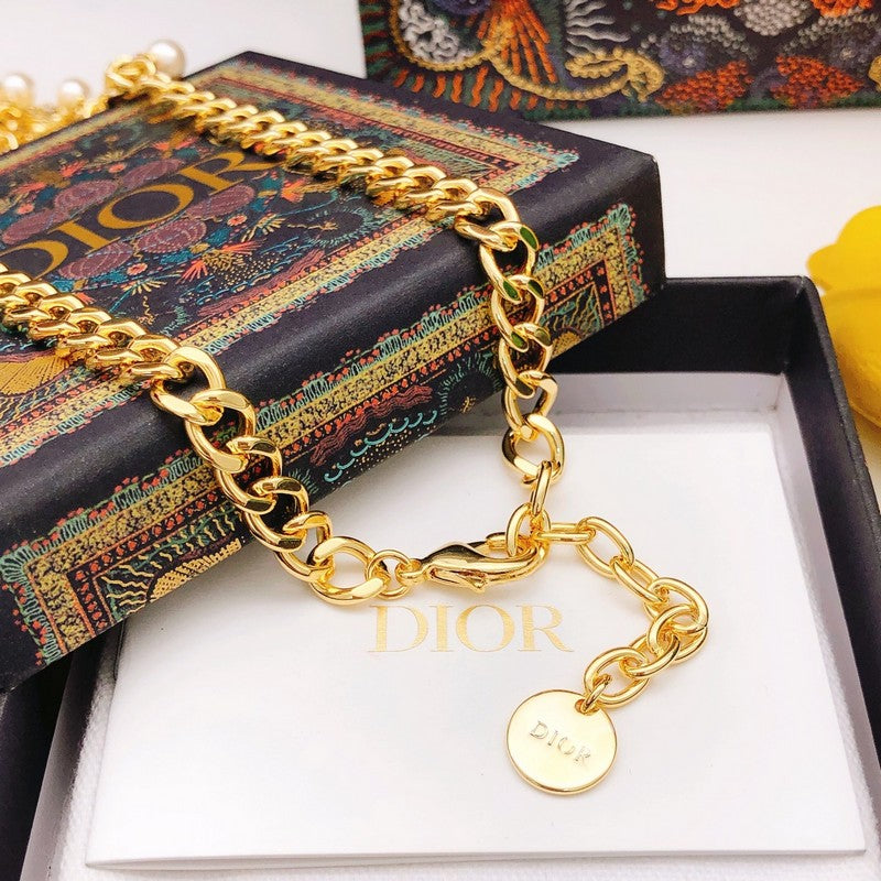 Dior Star Pearl Gold 18K Gold Necklace