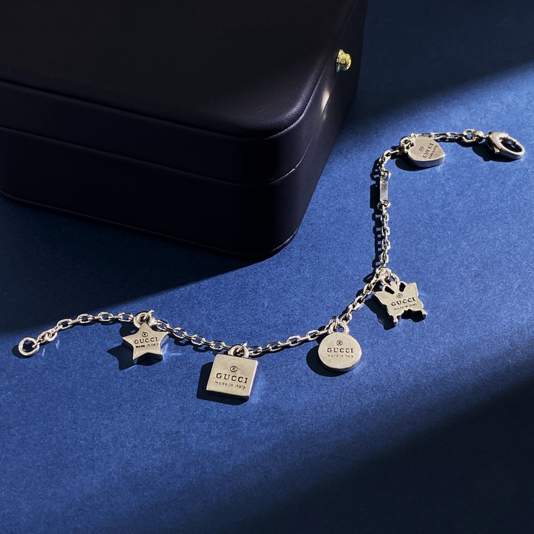 Gucci Double Letter 18K Gold Bracelet