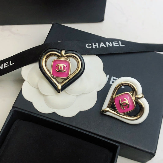 Chanel Heart 18K Gold Brooch