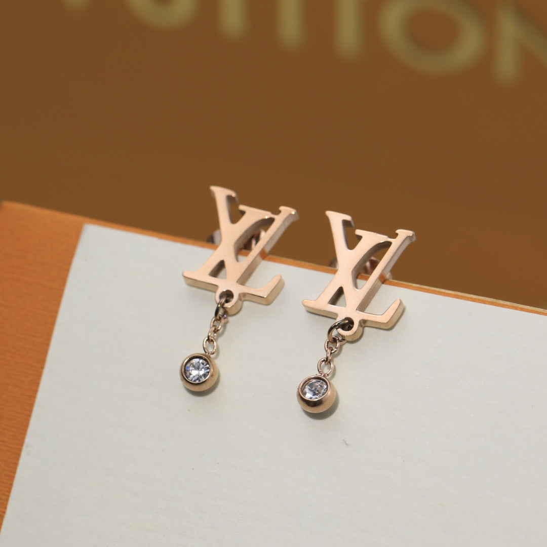Louis Vuitton Diamond 18K Gold Earrings