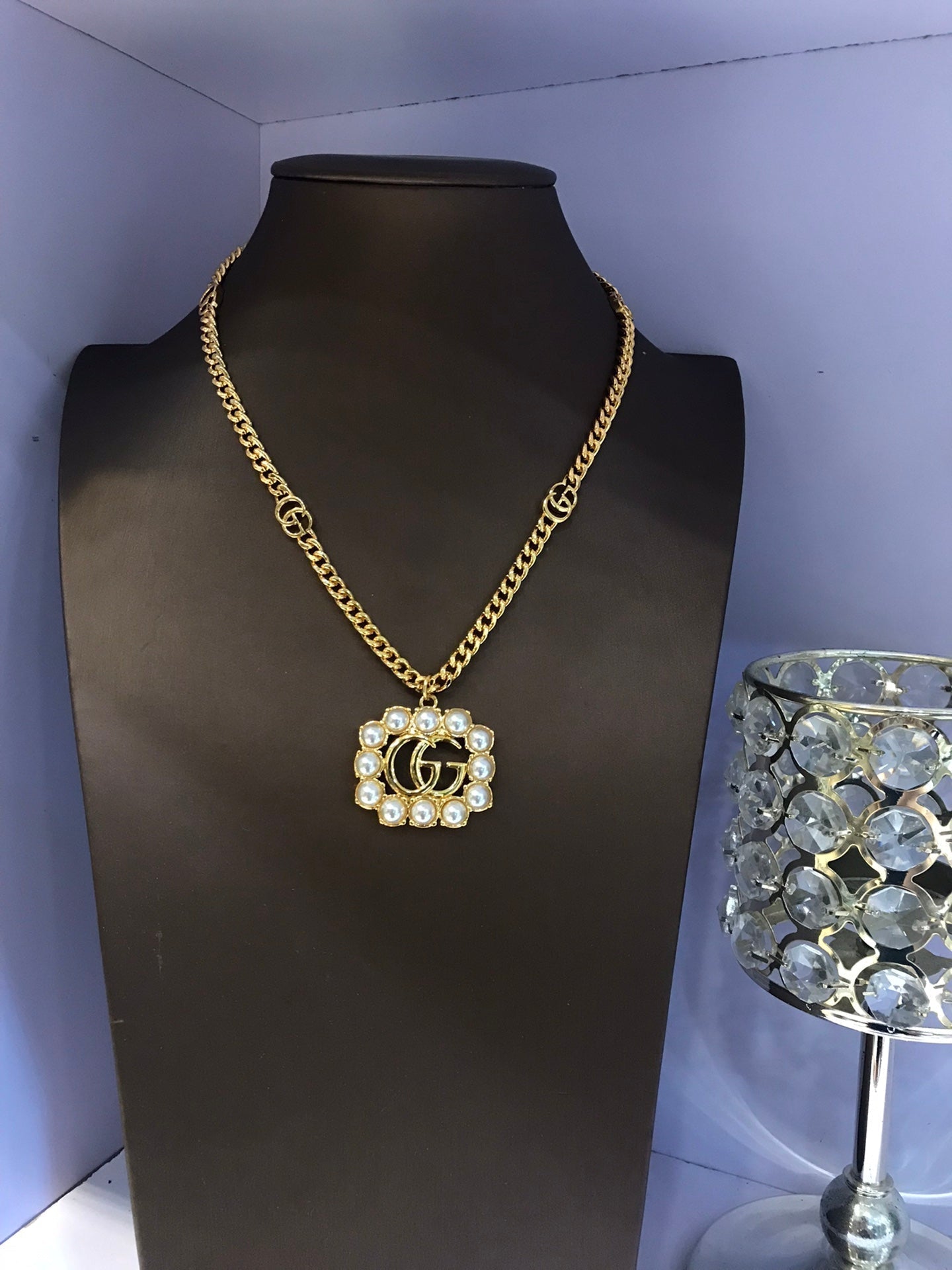 Gucci Double Pearl Double Gucci 18K Gold Necklace